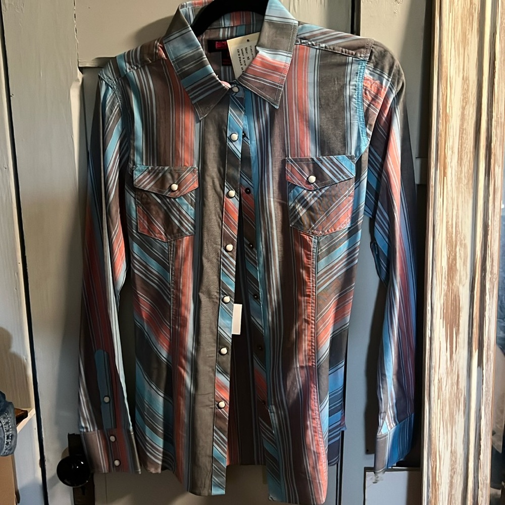 NWT Rock & Roll Cowgirl Denim Womens Pearl Snap shirt size medium